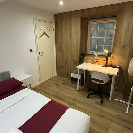 Cozy Two Bedroom Apartment Sleeps 6 Near Camden Market Hw10 London Eksteriør bilde