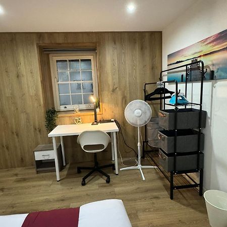 Cozy Two Bedroom Apartment Sleeps 6 Near Camden Market Hw10 London Eksteriør bilde