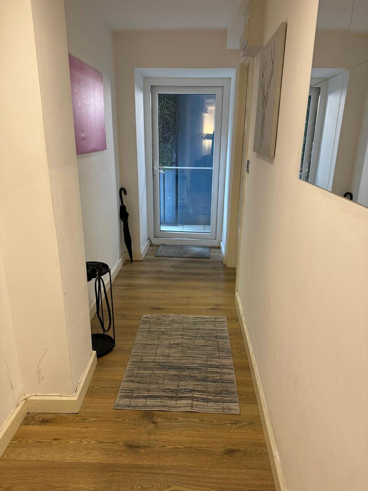 Cozy Two Bedroom Apartment Sleeps 6 Near Camden Market Hw10 London Eksteriør bilde