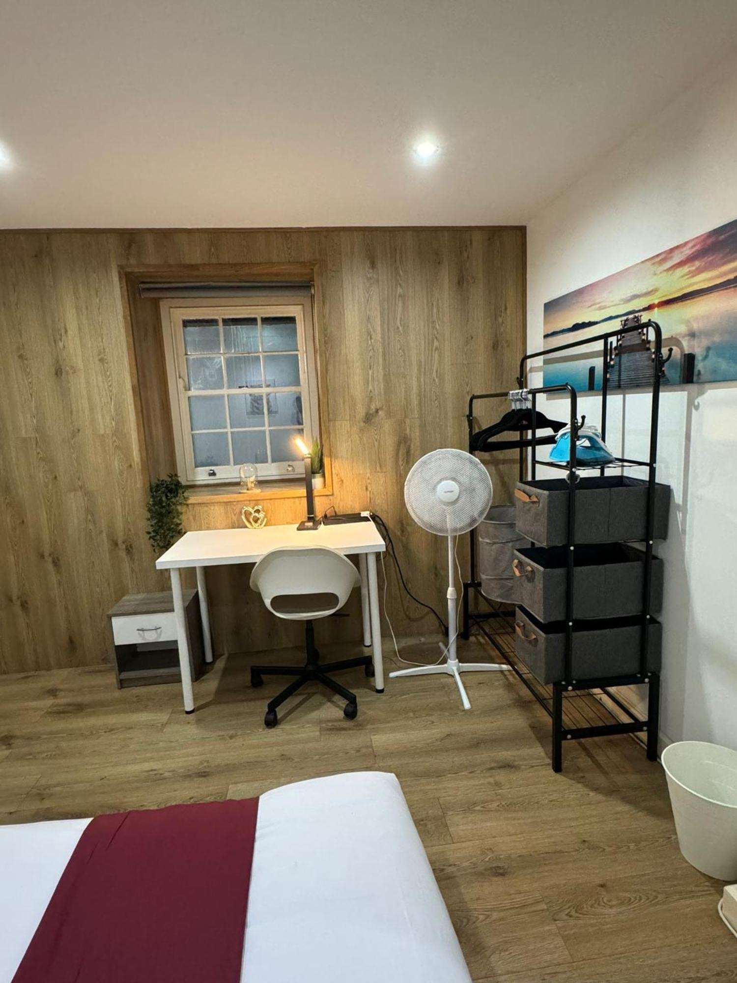 Cozy Two Bedroom Apartment Sleeps 6 Near Camden Market Hw10 London Eksteriør bilde